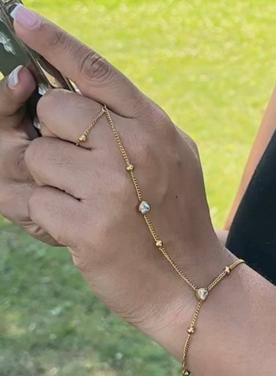Heart hand chain